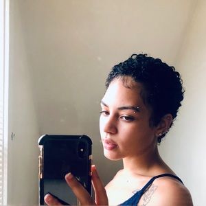 Meet your Posher, Jada